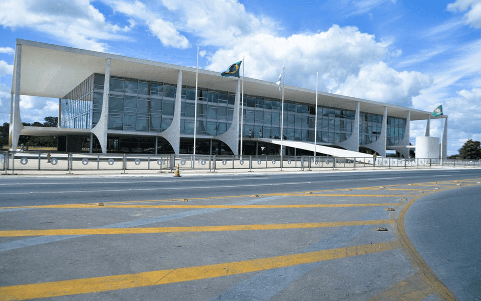 Planalto pressiona para que servidores retomem trabalho presencial em junho