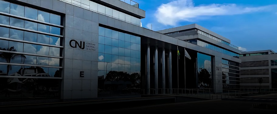 Representantes da ANAJUS e entidades da categoria se reúnem com o conselheiro Guilherme Feliciano no CNJ para tratar da reestruturação das carreiras do PJU