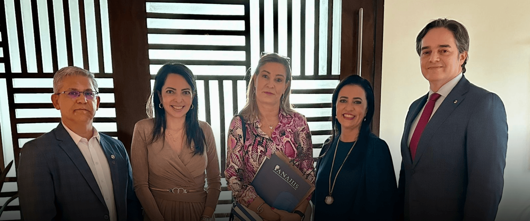 ANAJUS se reúne com a AJUFE para tratar da valorização dos Analistas Judiciários e propor parceria entre as entidades