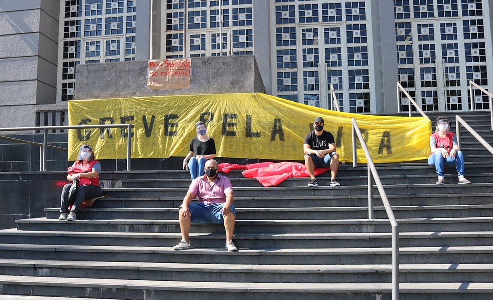 Servidores públicos do TJ-SP iniciam greve contra retorno de atividades presenciais nos fóruns