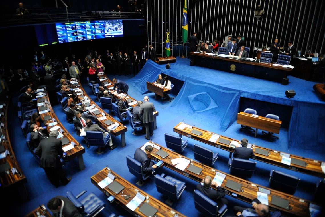 Senado aprova PL com punição para abuso de autoridade