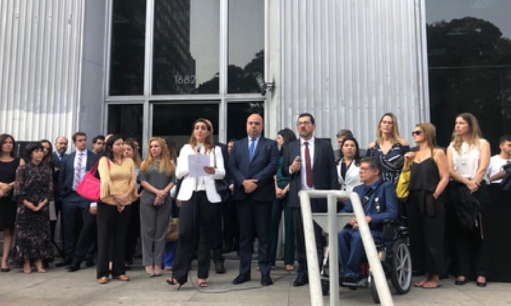 Ato em solidariedade à juíza federal Louise Filgueiras reúne magistrados em SP