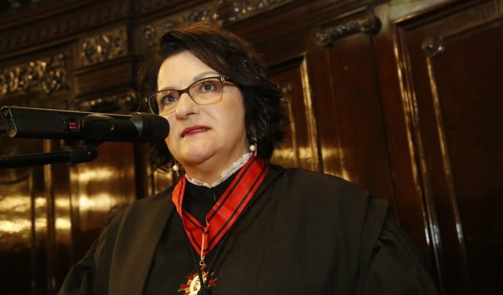 Professores desaprovam medida do CNJ contra desembargadora que criticou Toffoli