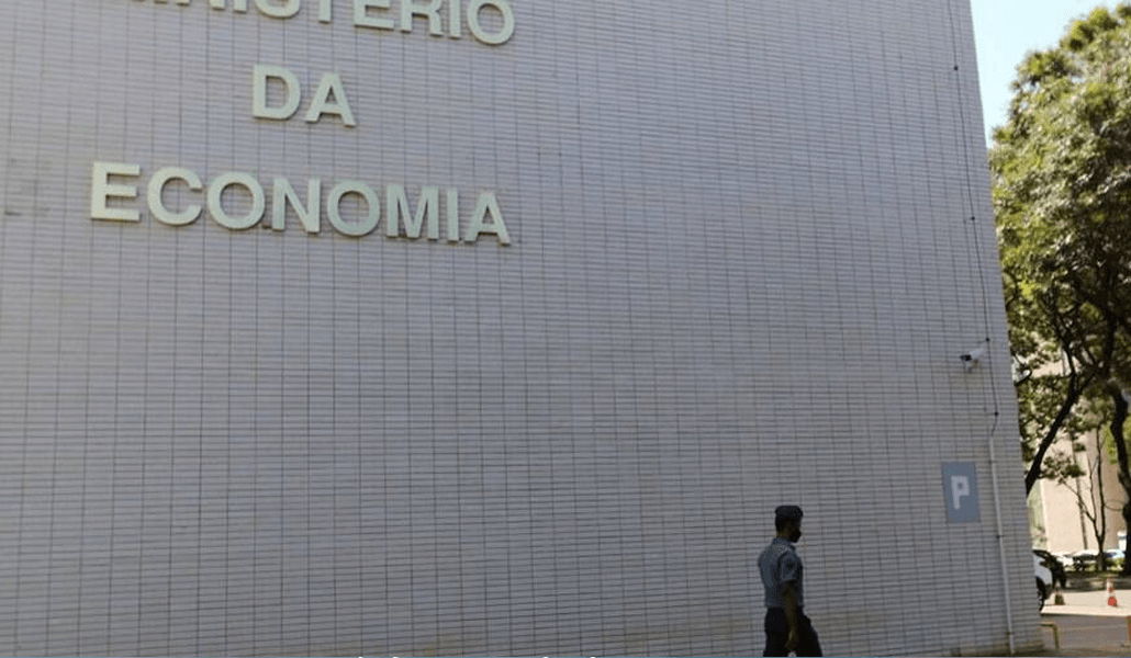 Governo publica medida que não desconta salário de servidor em greve