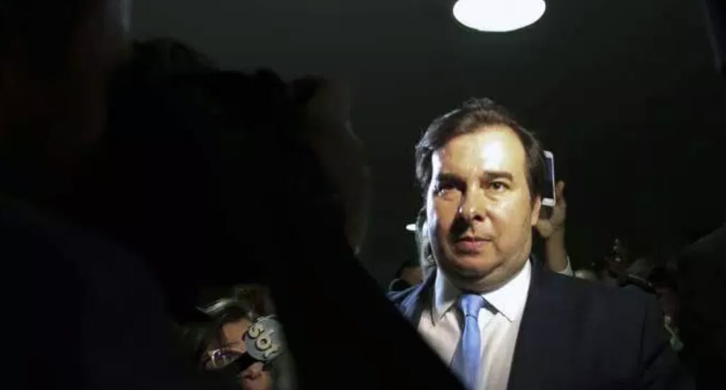 Maia concorda que a reforma administrativa só atinja novos servidores