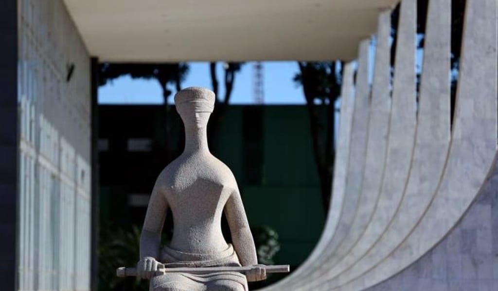 O direito do servidor ativo à conversão em pecúnia de férias não gozadas