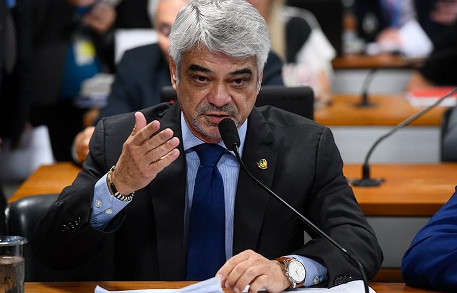 Redução de jornada e salários de servidores públicos deve aguardar decisão do STF