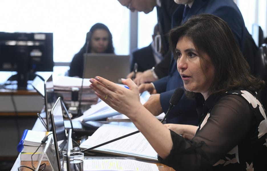 Redução de 25% em salários de servidores será votada em 2020