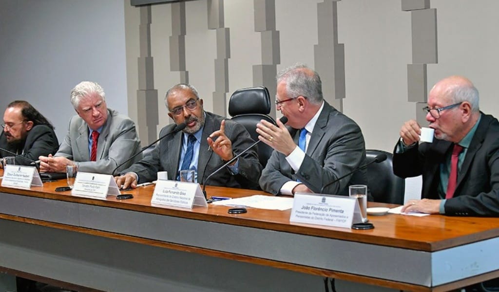 Brasil não pode repetir o exemplo do Chile com reforma da Previdência, dizem debatedores na CDH