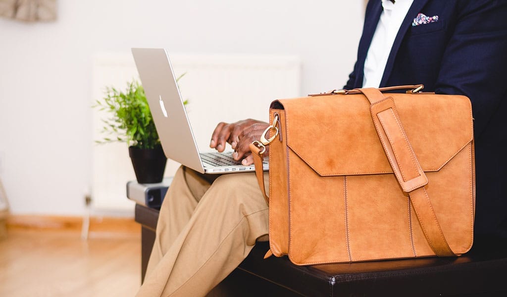 Ignorar empregado e deixá-lo sem função é assédio moral, diz TST