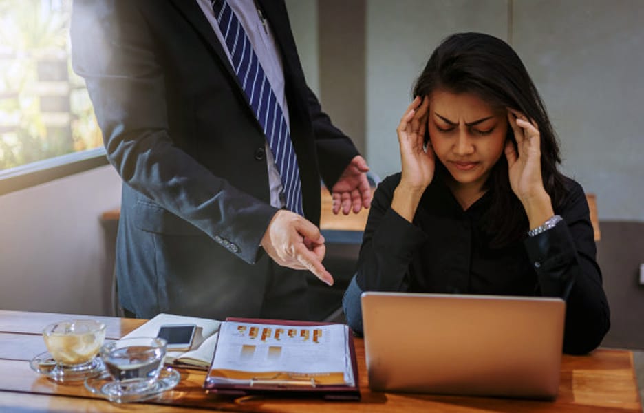 Assédio moral no trabalho: como identificar e o que fazer nesse tipo de situação?