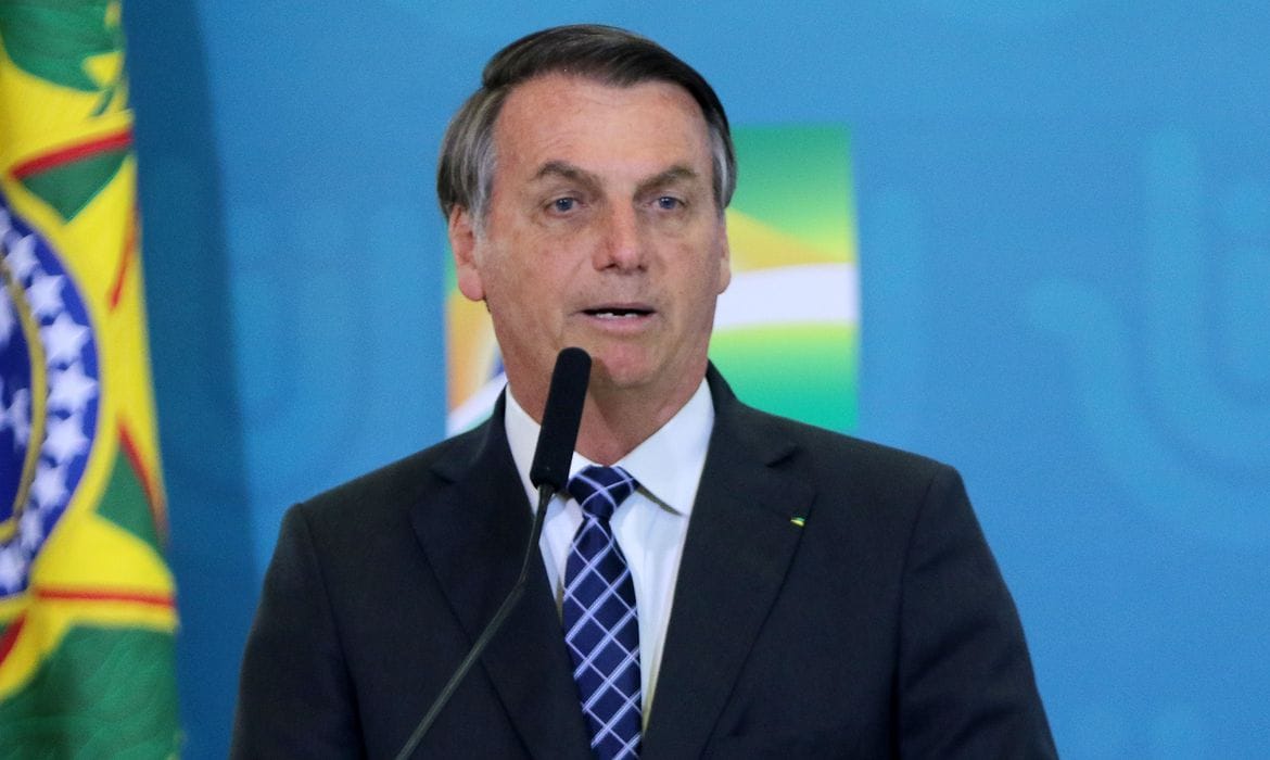 Bolsonaro deve vetar reajuste de servidor