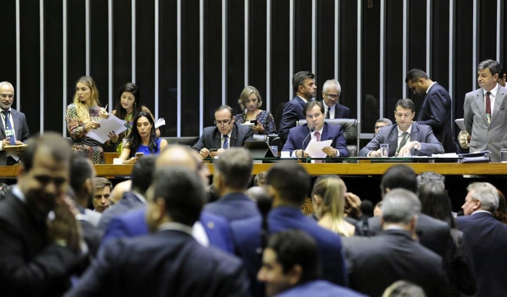 Câmara aprova projeto que torna crime assédio moral no trabalho