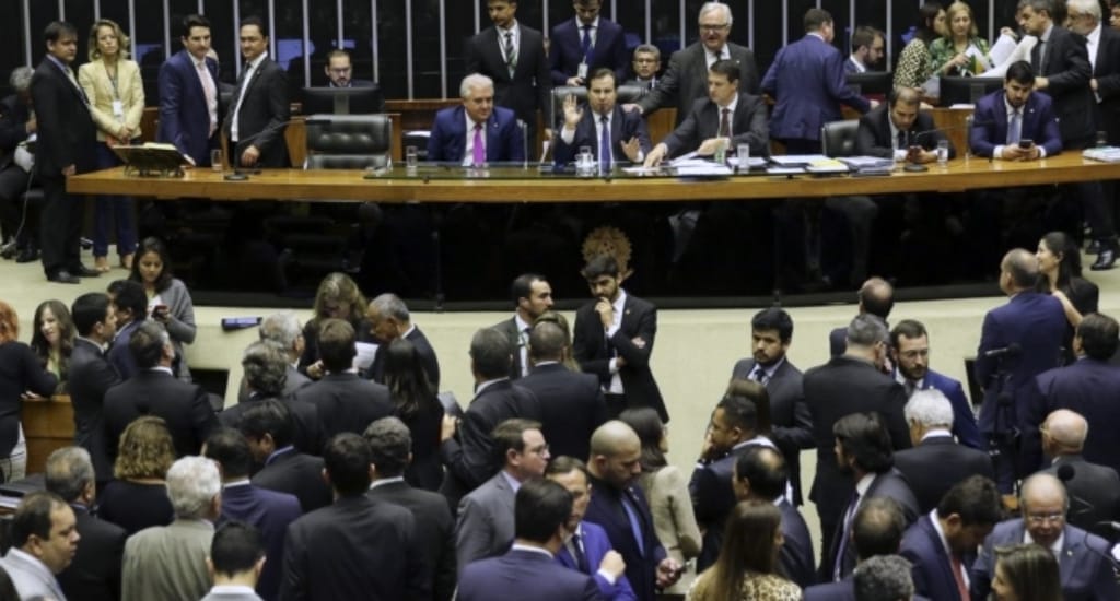 Pagamento de emendas causou impasse no 2º turno da Previdência