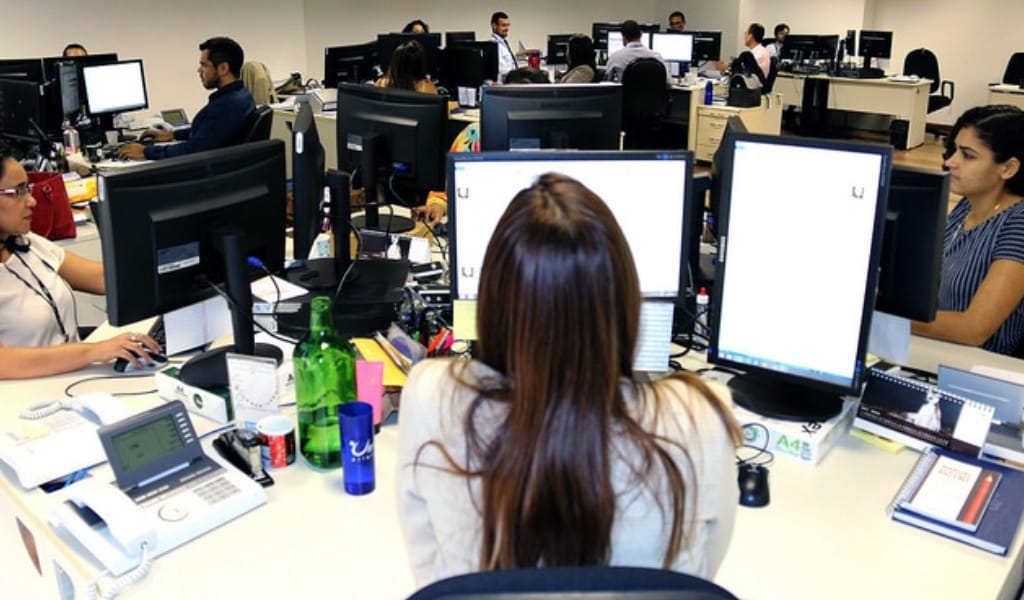 Coronavírus: governo atualiza regras sem redução dos salários dos servidores nem compensação de jornada