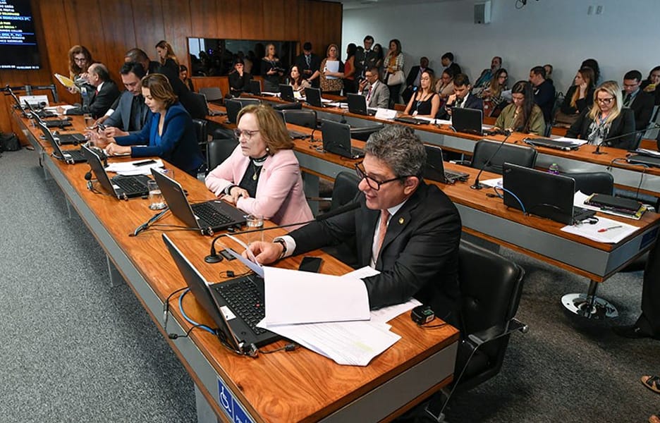 Comissão aprova mudança de regime previdenciário para aposentados