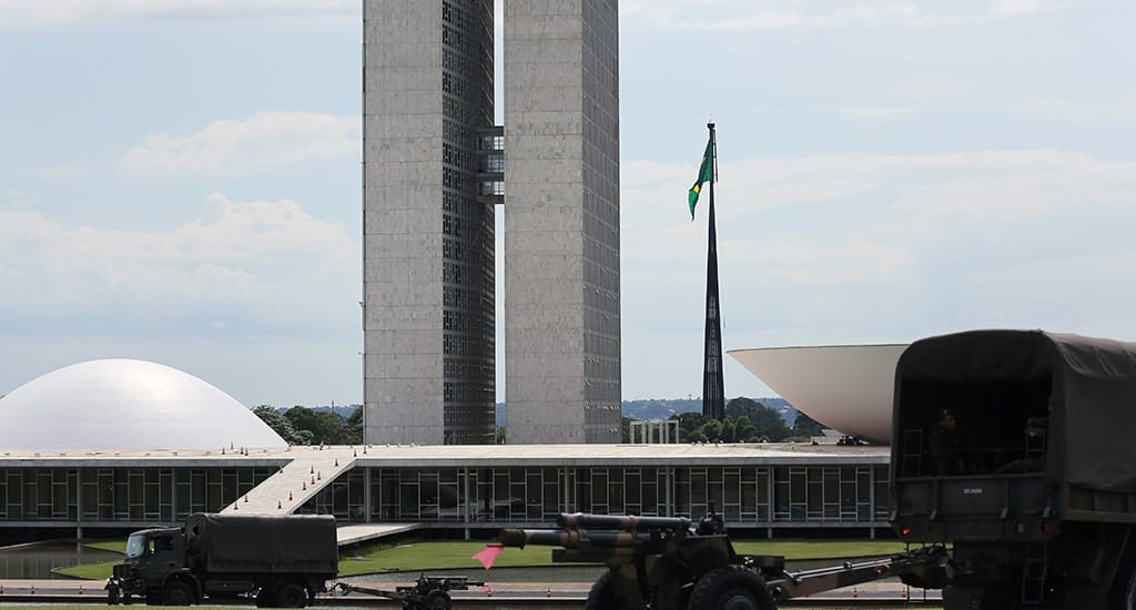 Servidores das Forças Armadas terão reajuste salarial em 2020