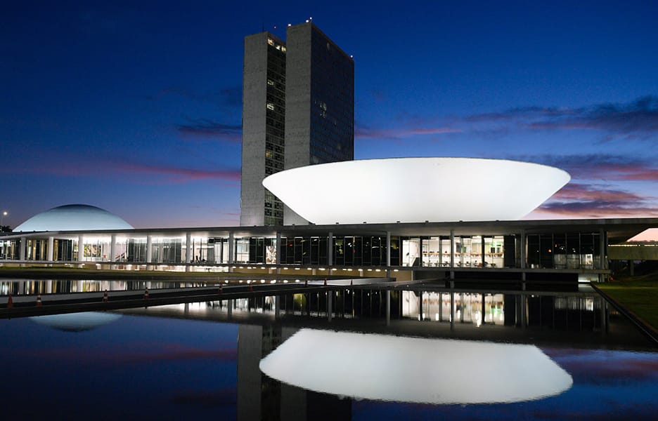 Bolsonaro assina e reforma administrativa e deve chegar ao Congresso após carnaval