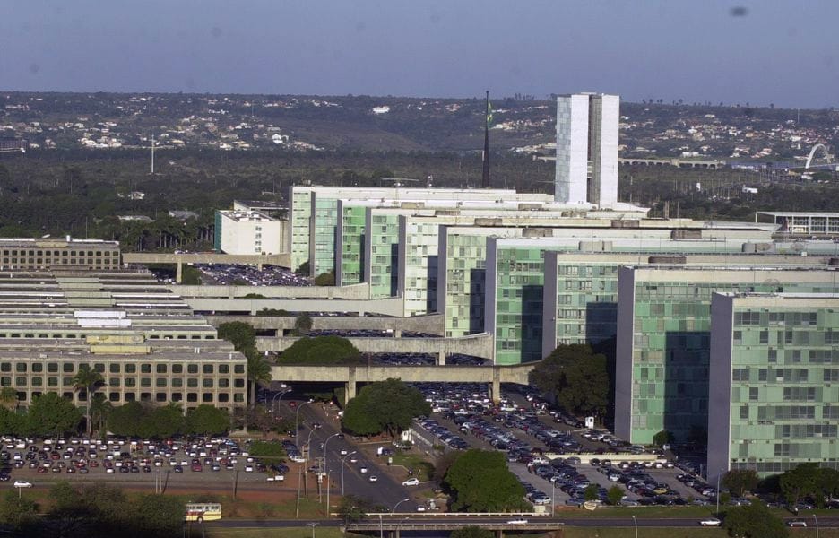 Considerações sobre o serviço público que o Brasil precisa e a reforma administrativa