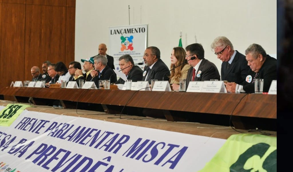 Oposição relança frente contra a reforma da Previdência