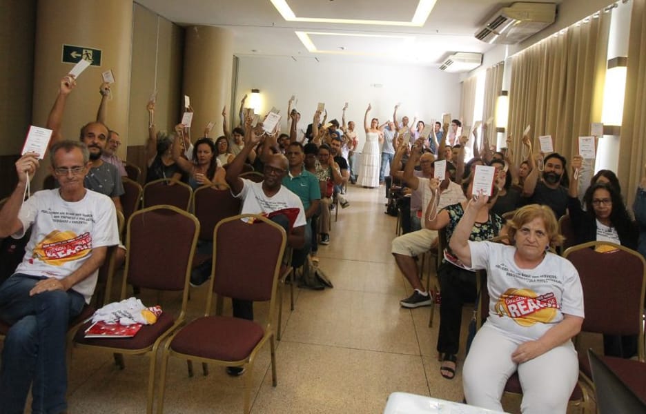 Servidores do PJU de MG aprovam adesão à greve do dia 18 de março