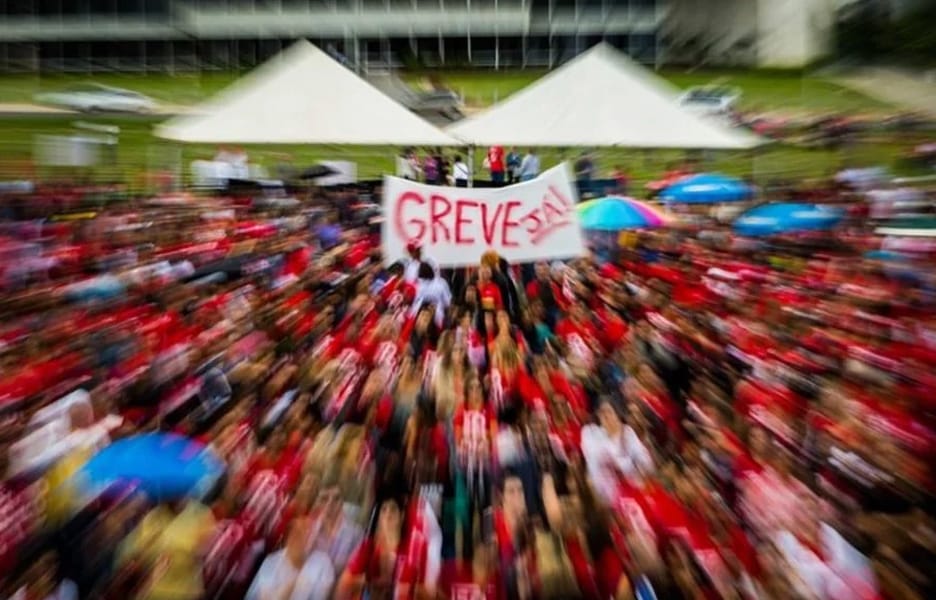 Anajus prepara ações contra o congelamento de salários e o corte de progressões dos servidores