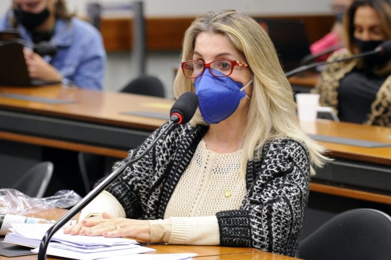 Projeto prioriza nomeações de servidores como mesários nas eleições