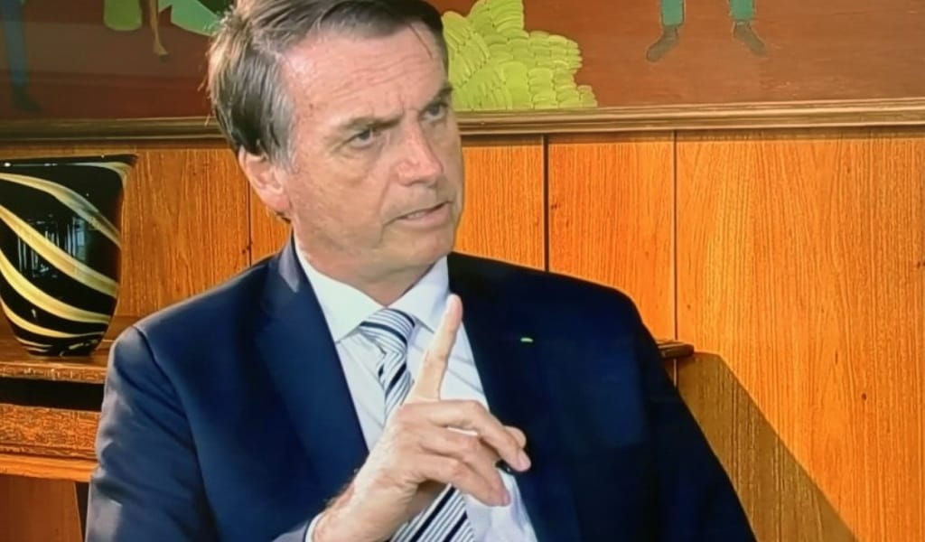 Bolsonaro diz estudar projeto para acabar com a Justiça do Trabalho