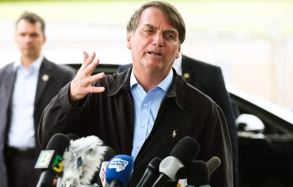 Reforma administrativa não vai mexer com atuais servidores, diz Bolsonaro