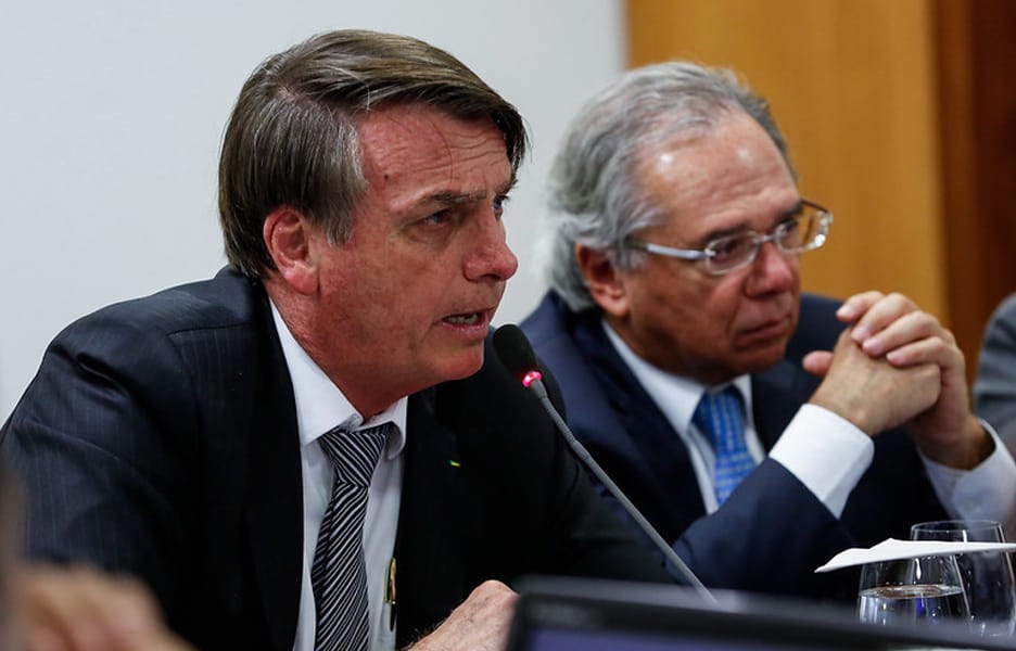 Governo Federal adia envio de reforma administrativa ao Congresso