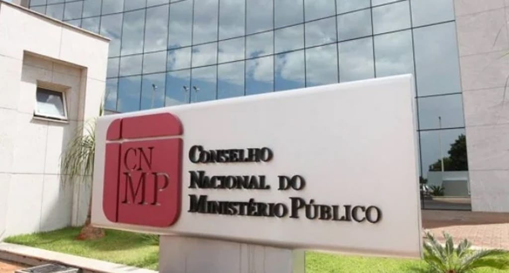 Servidores do Ministério Público acusam chefes de assédio sistemático, diz pesquisa