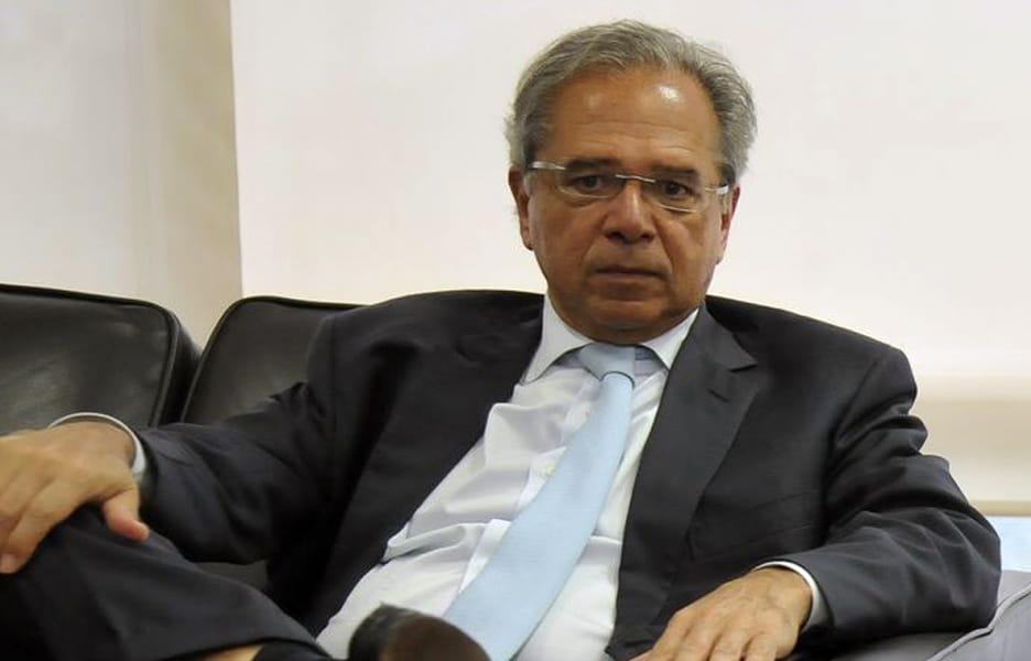 Em ofício ao Congresso, Guedes fala em agravamento da crise e pede reformas