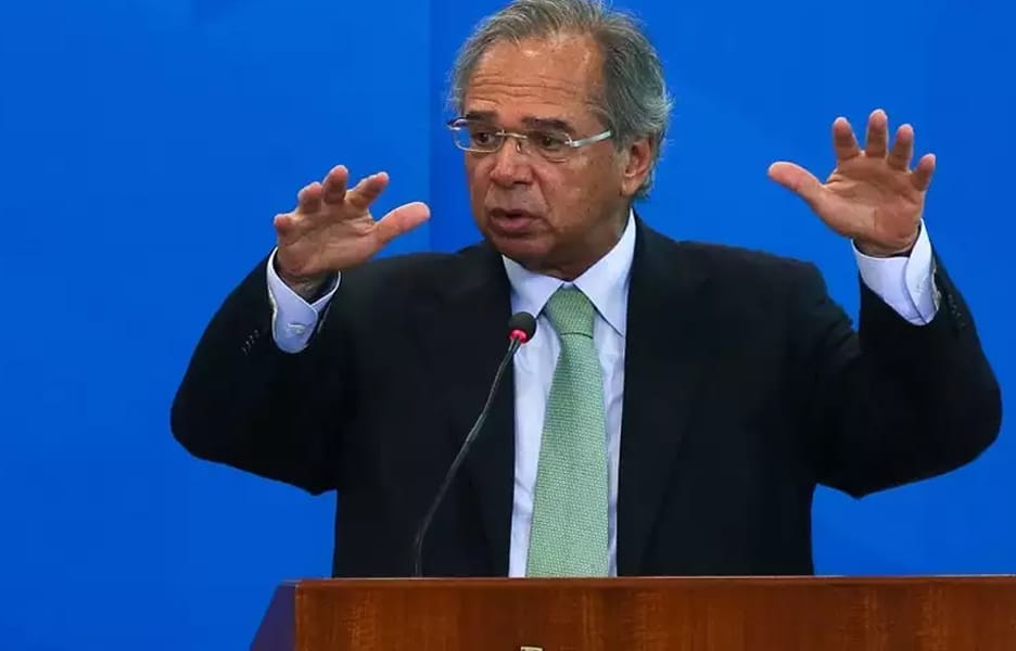 Time de Guedes busca apoio de governadores para barrar reajuste do funcionalismo