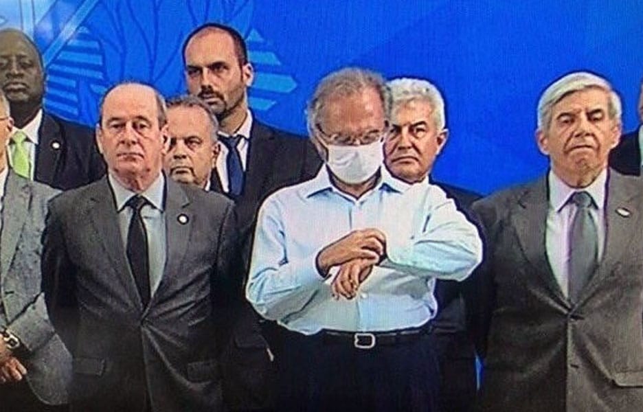 Lorota: Guedes diz que congelar salário é para garantir recursos para a Saúde