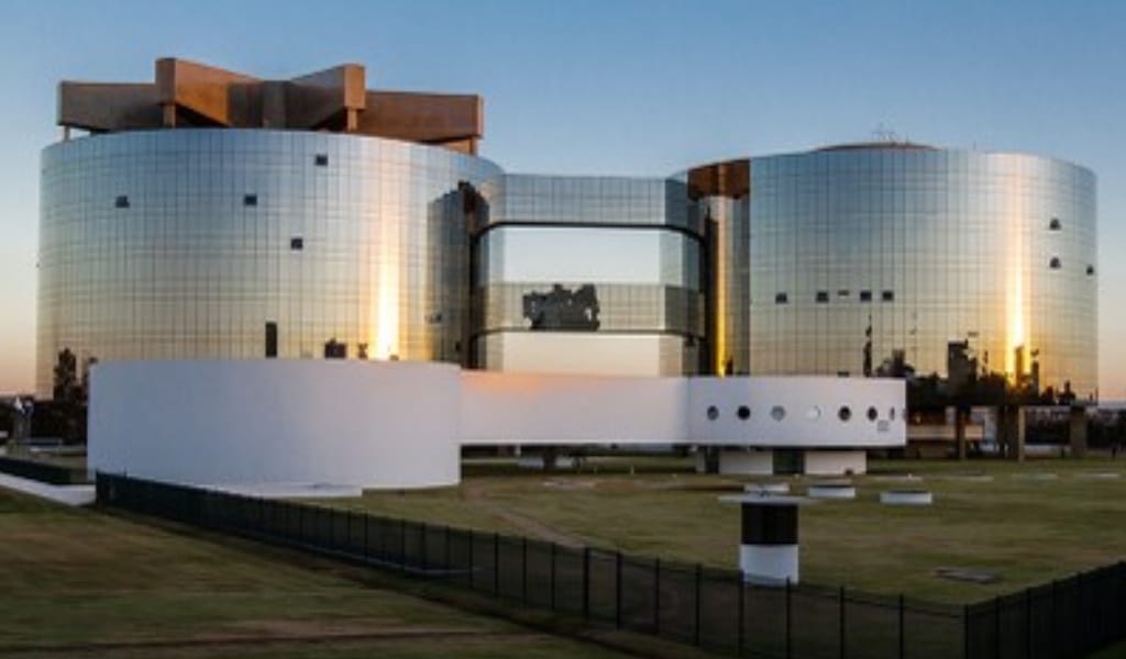 PGR reforça inconstitucionalidade de leis que criam cargos comissionados no MP de Santa Catarina