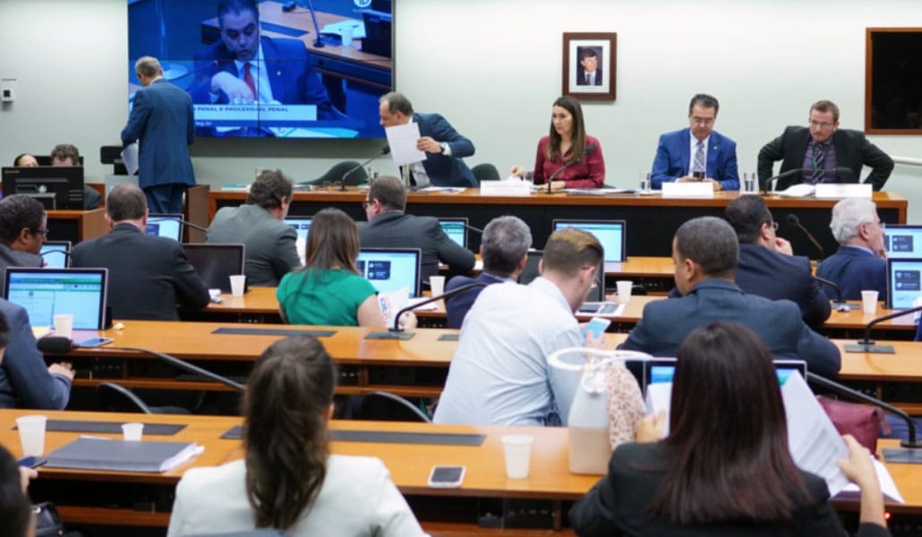 Grupo de trabalho da Câmara retira prisão em 2ª Instância do pacote anticrime