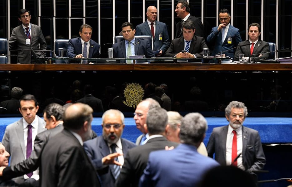 Senado aprova transição de 5 anos para a aposentadoria na Nova Previdência