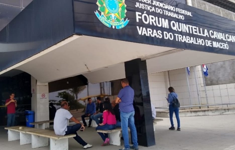 Servidores de AL vão aderir à paralisação nacional