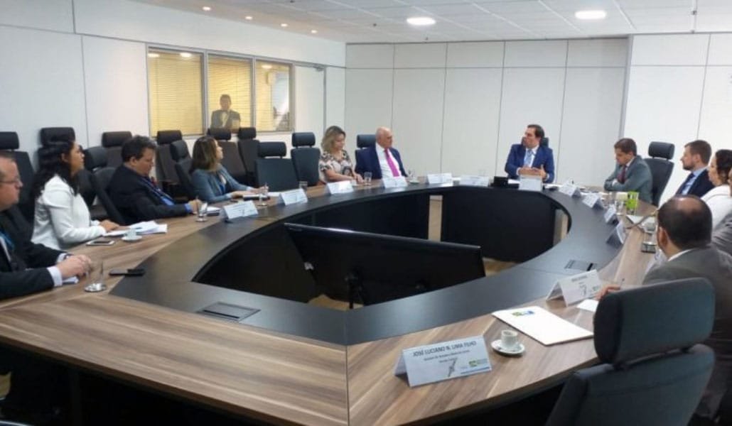 Governo apoia projeto de lei para demissão de servidor por mau desempenho