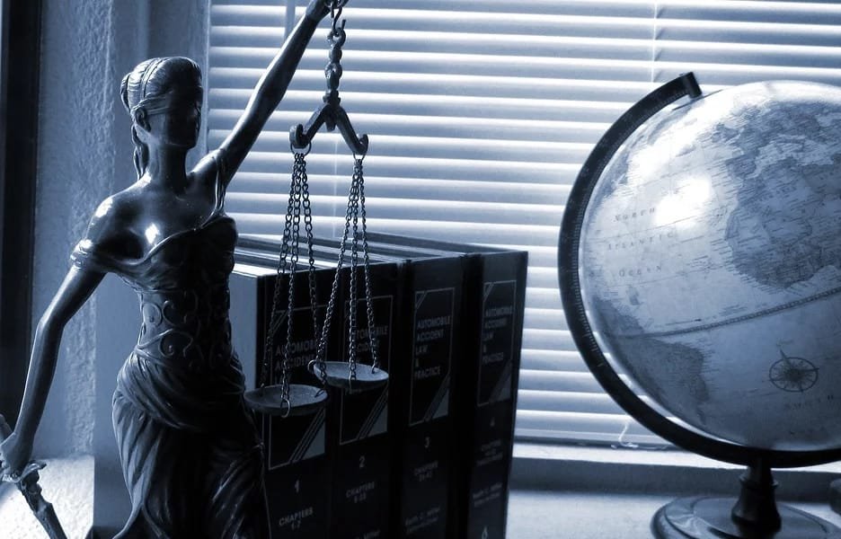 Projeto de Lei permite que servidores do Judiciário e Ministério Público possam advogar