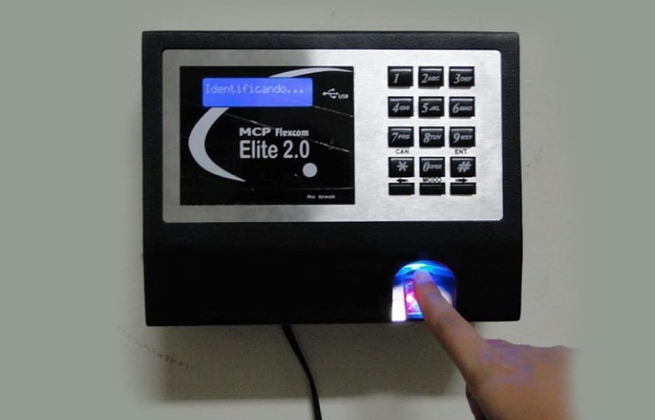 Até o fim do ano, 223 mil servidores terão ponto eletrônico