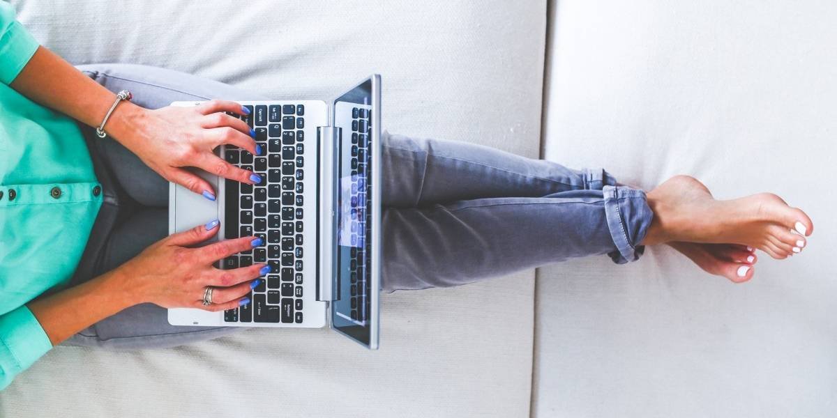 6 dicas para melhorar a circulação nas pernas durante seu teletrabalho